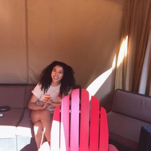 Meet your Posher, Camilla